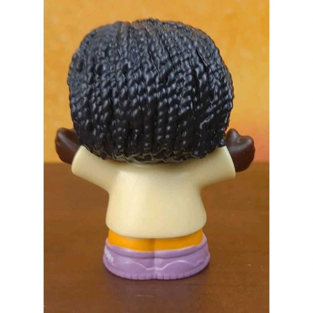 Fisher Price‎ Little People African American Girl Hiker Yellow Shirt 2021